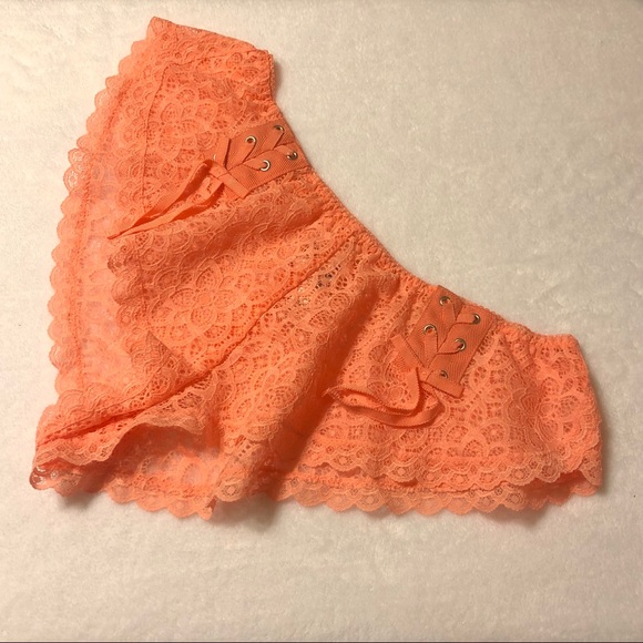 Victoria’s Secret NWT Dream Angels Lace Shortie - Picture 1 of 5